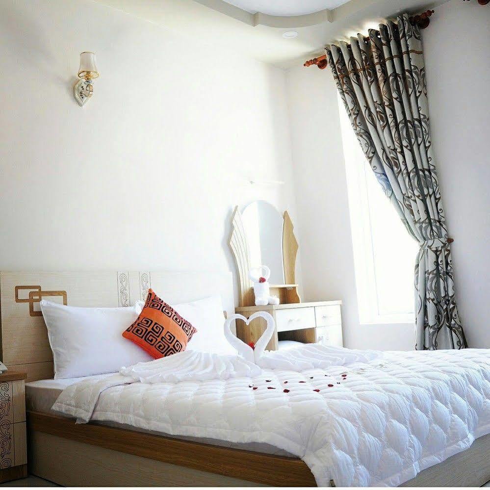 Jiny Tran Hotel Duong Dong  Exterior foto